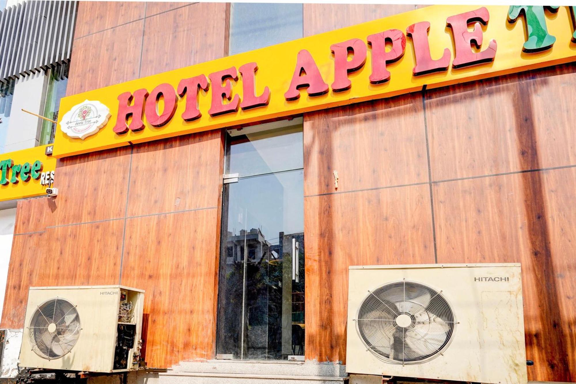 Collection O Apple Tree Hotel Noida Luaran gambar